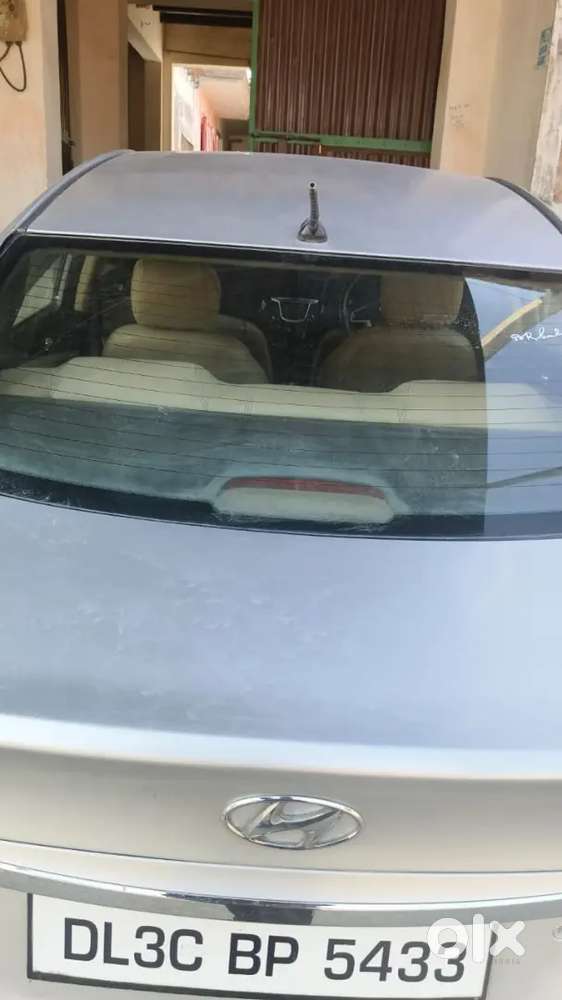 Hyundai Verna 2011 Petrol 72000 Km Driven