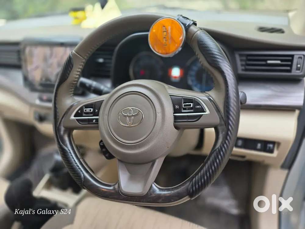 Toyota Rumion 2025 Petrol Well Maintained