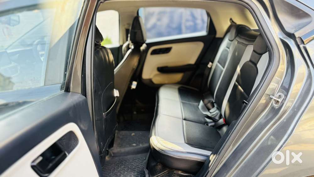 Tata Altroz 1.2 Xt, 2022, Petrol