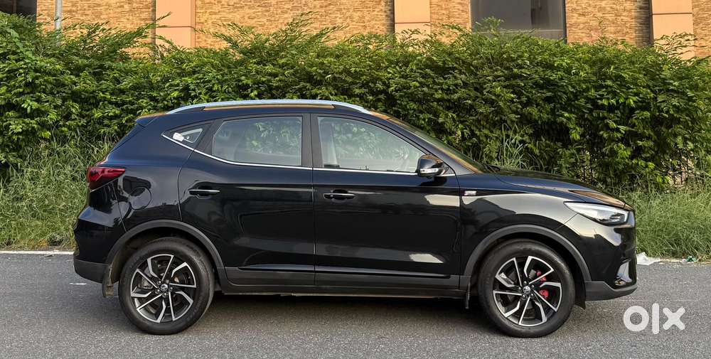 Mg Astor 1.5 Savvy Cvt S Red, 2023, Petrol