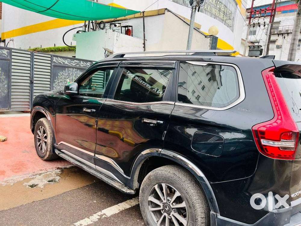 Mahindra Scorpio-n 2.0 Z8 Petrol Mt 7 Str, 2023, Petrol