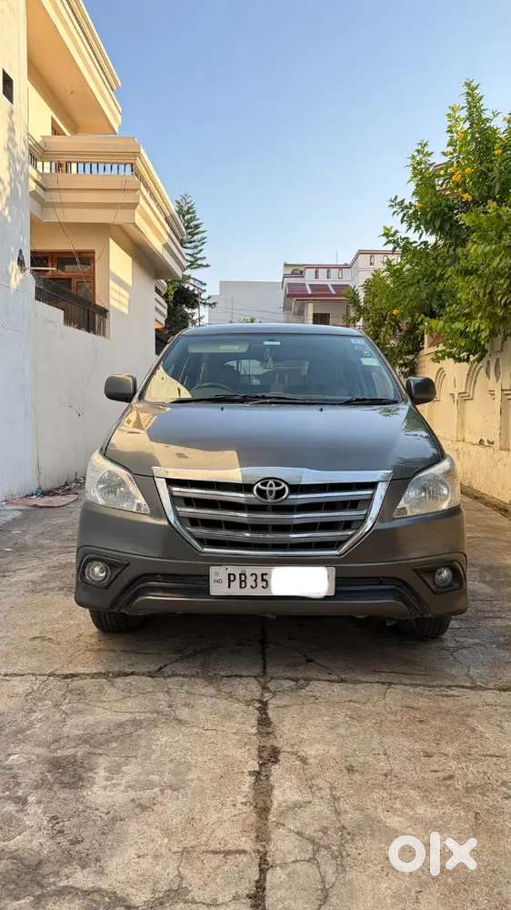 Toyota Innova 2013 Gx Diesel Grey 8 Seater