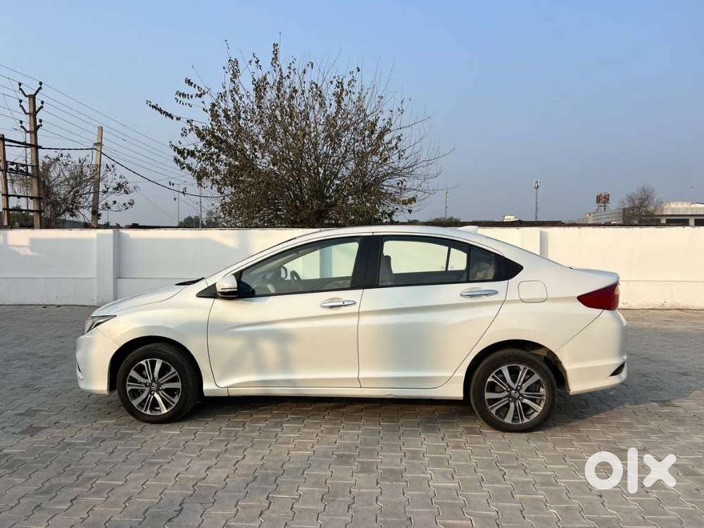 Honda City 1.5 V 5th Gen I-vtec Mt, 2022, Petrol