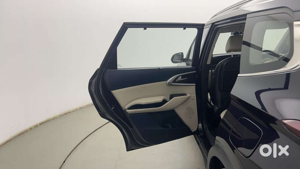 Kia Carens 1.5 Luxury Plus Diesel 7str Imt, 2022, Diesel