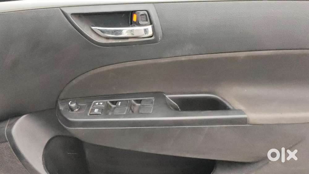 Maruti Suzuki Swift 2011-2014 Vxi, 2013, Petrol
