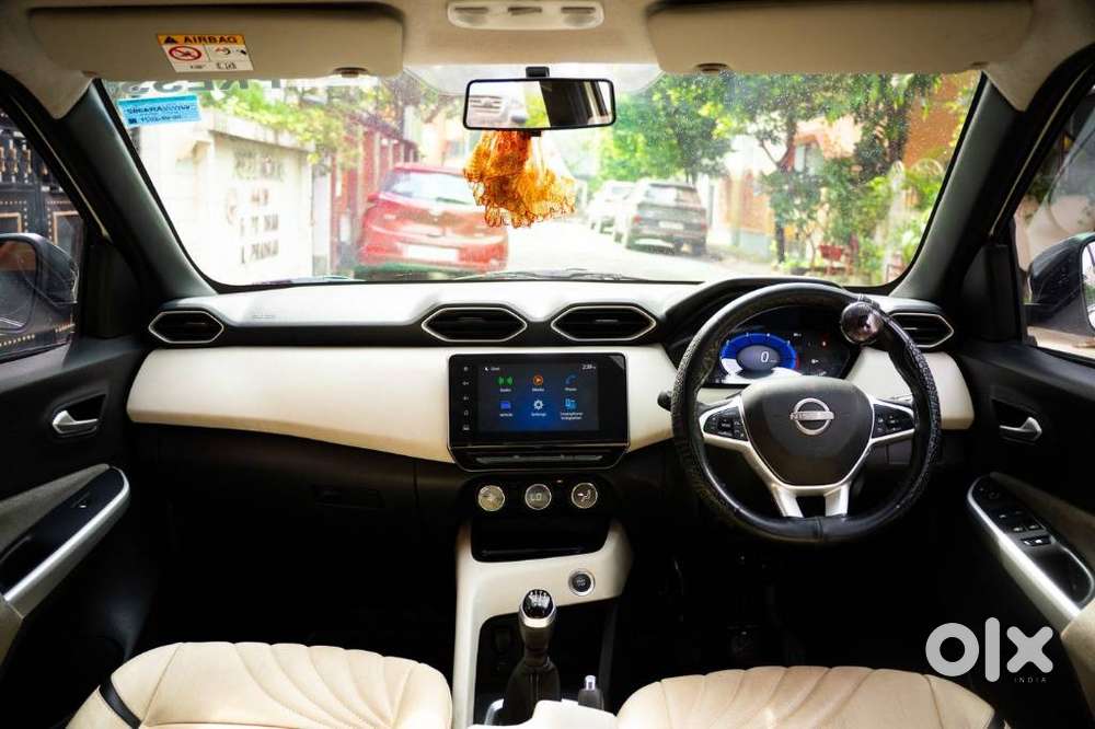 Nissan Magnite 1.0 Xv, 2022, Petrol