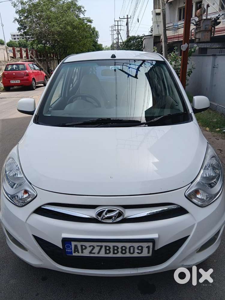 Hyundai I10 Sportz 2014 Petrol