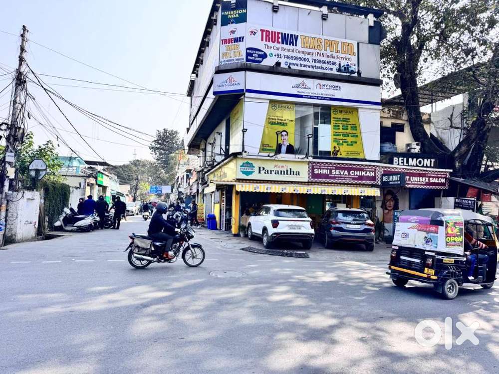 Prime Ground Floor Commercial Space  Double-Side Road