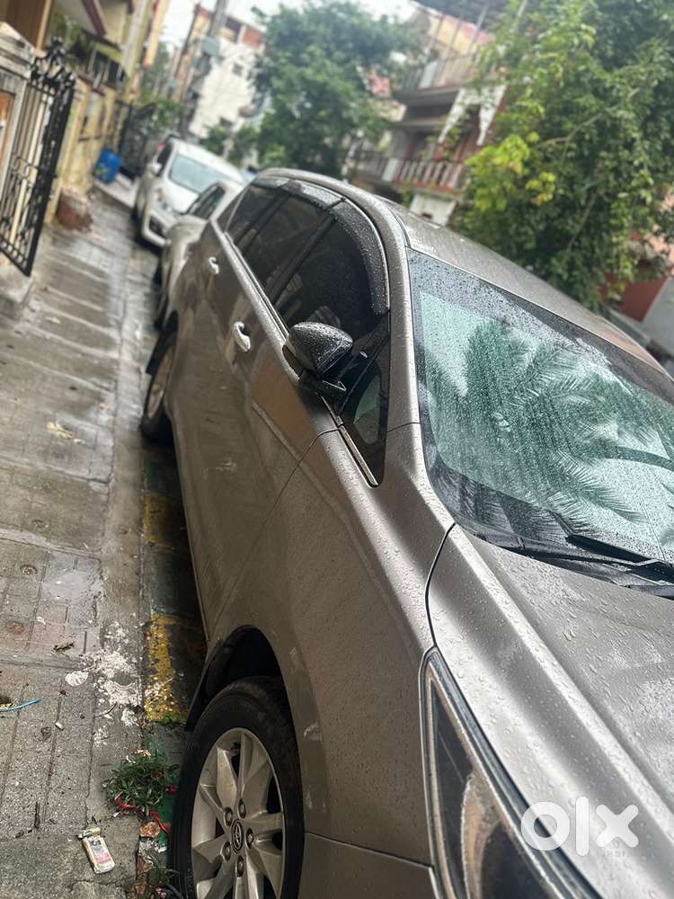 Toyota Innova Crysta 2018