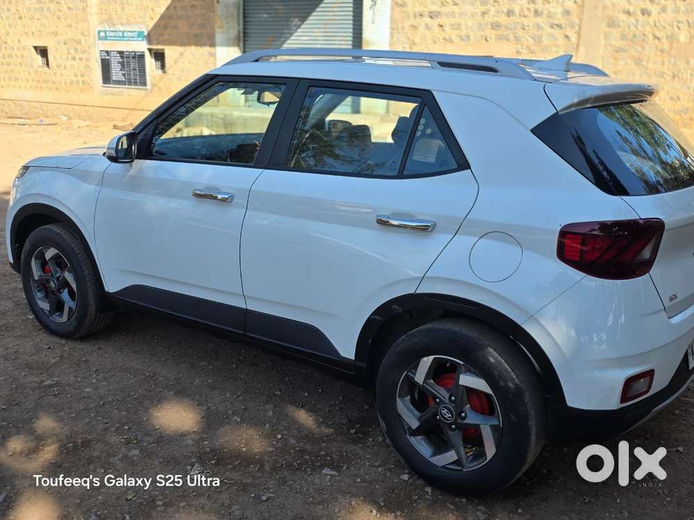 Hyundai Venue S Turbo Dct, 2020, Petrol