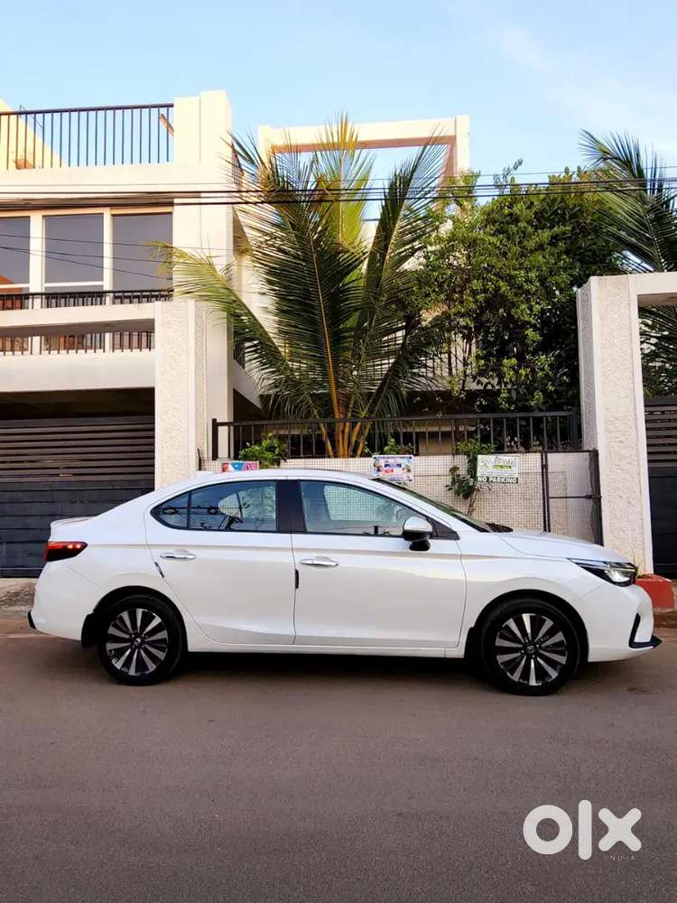 Honda City Zx 2023 Petrol Well Maintained