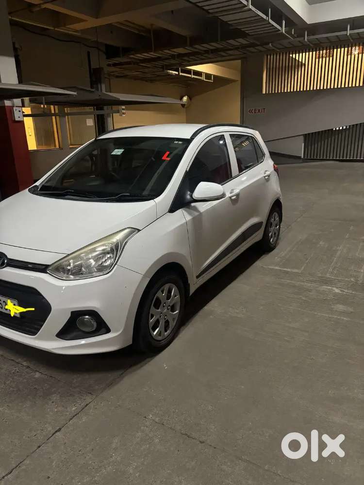 Hyundai Grand I10 2015 Petrol 42200 Km Driven