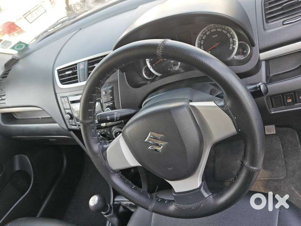 Maruti Suzuki Swift Vxi + Manual, 2015, Petrol