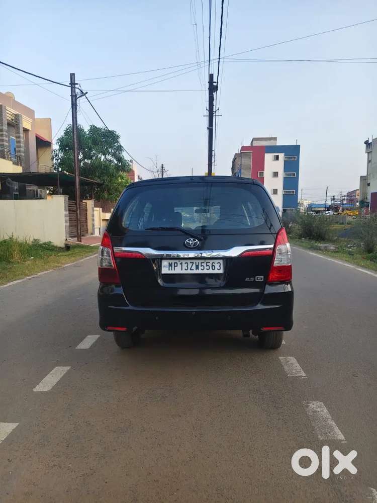 Toyota Innova E4 2.5 G 2016 Diesel 92000 Km Driven