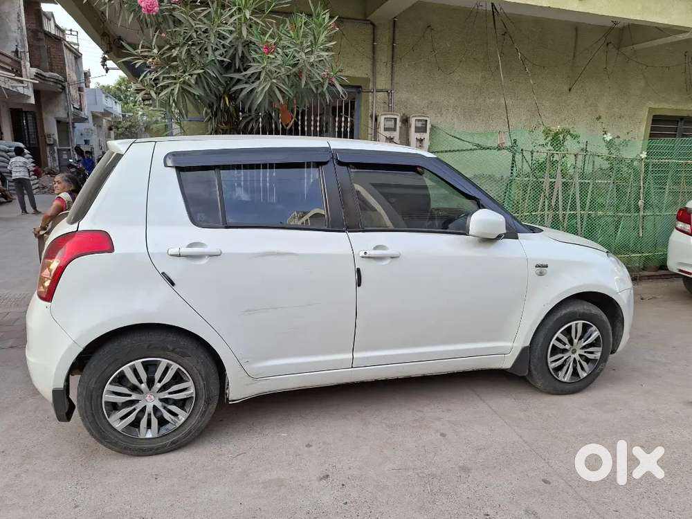 Maruthi Suzuki Swift 2010