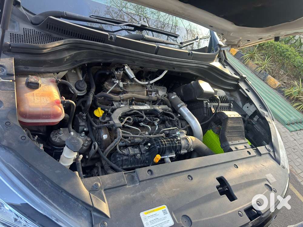 Mahindra Xuv700 2022 Full Top End  Well Maintained Good Condition