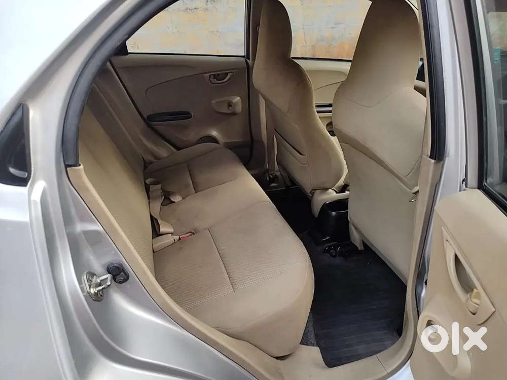 Honda Brio 2012 Petrol Well Maintained