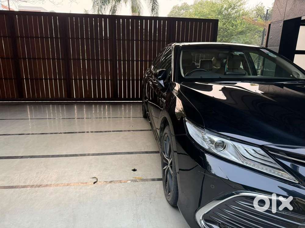 Toyota Camry Hybrid 2023  Extended Warranty  30,000 Km  22 Km/l