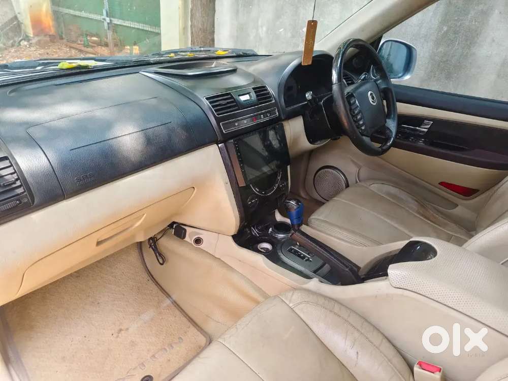 Mahindra Ssangyong Rexton 2013