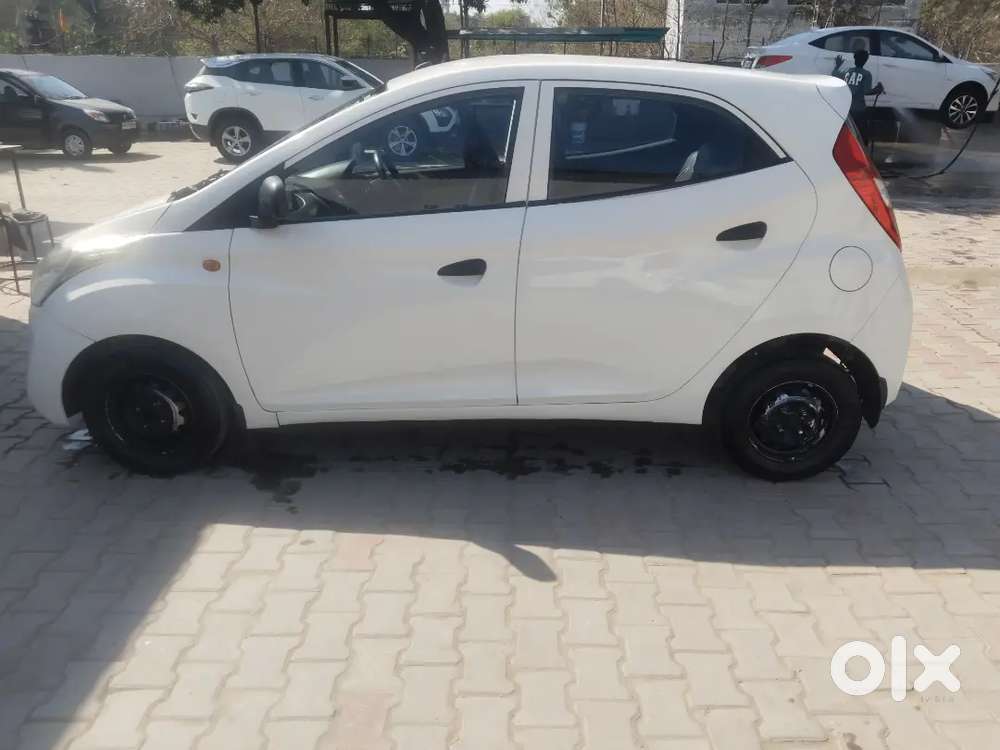 Hyundai Eon 2015 Petrol Well Maintained
