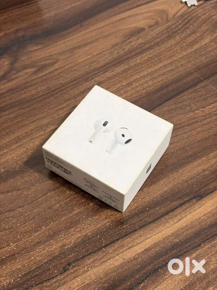 Apple AirPods 4 &ndash; Excellent 10/10 Condition | Original Box & Bill