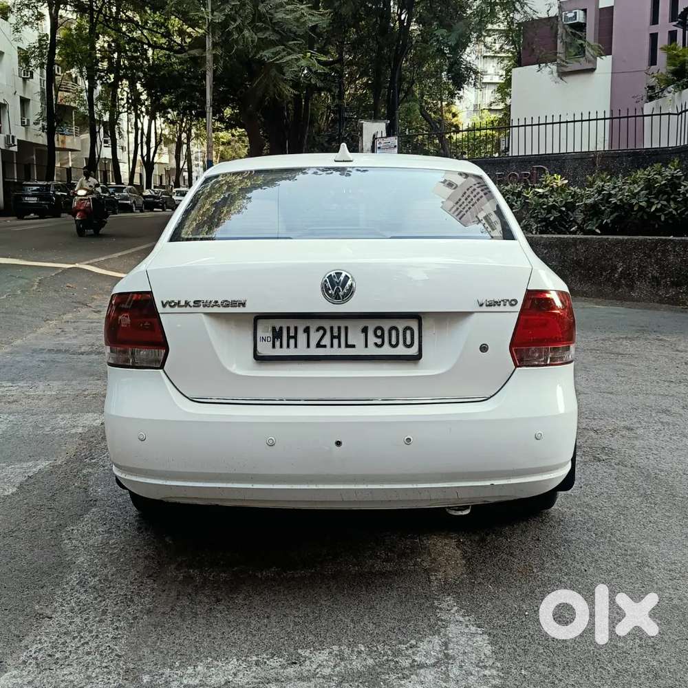 Volkswagen Vento Automatic Highline 2011 Nov.