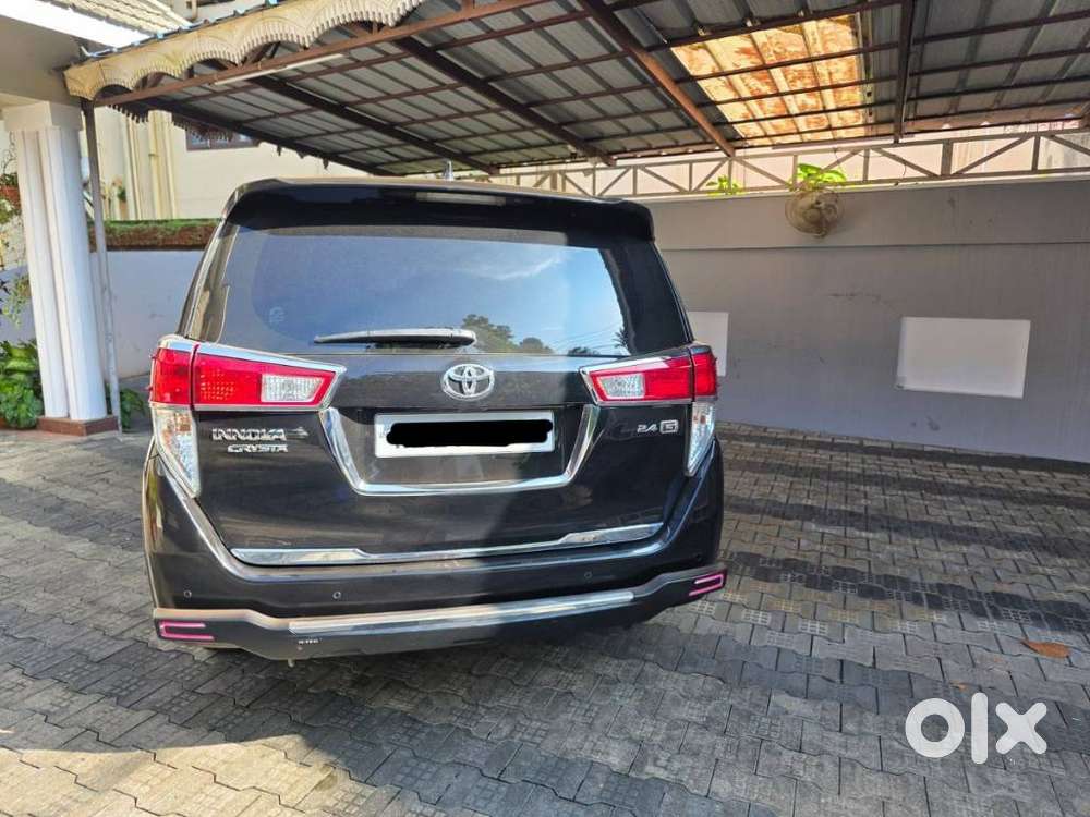 Toyota Innova Crysta 2.4 G Mt, 2022, Diesel