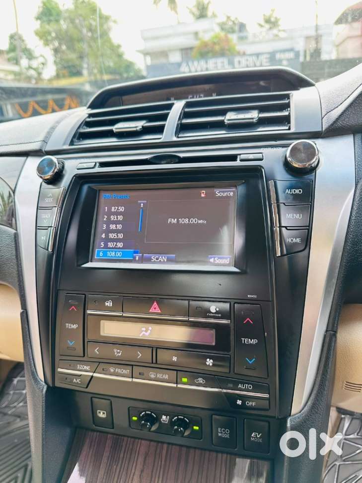 Toyota Camry 2.5l Automatic, 2016, Petrol