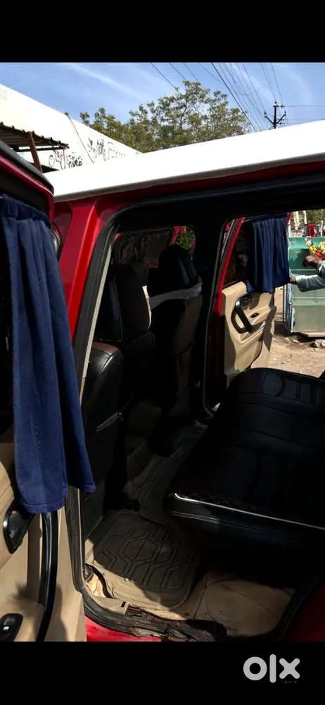 Mahindra Tuv 300