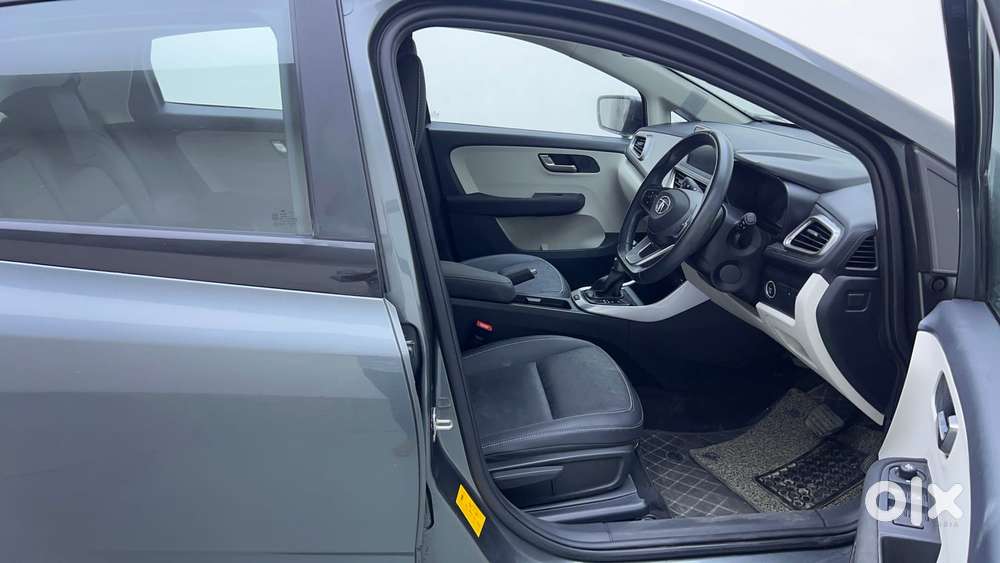Tata Altroz 1.2 Xza Plus, 2023, Petrol