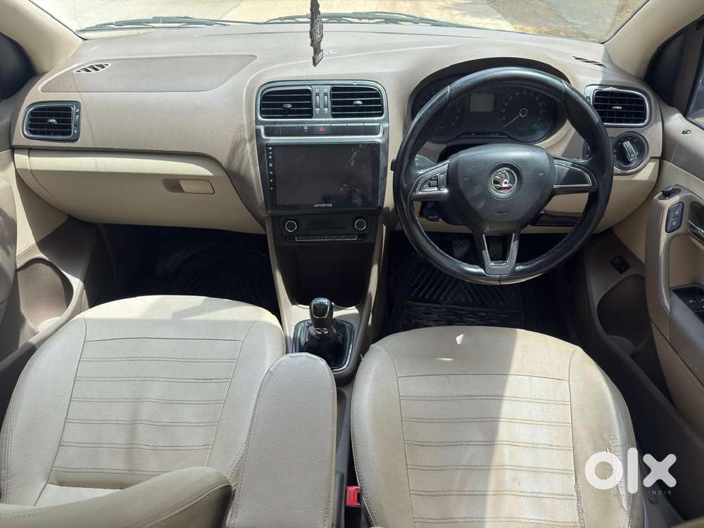 Skoda Rapid Elegance 1.6 Tdi Cr Manual, 2014, Diesel