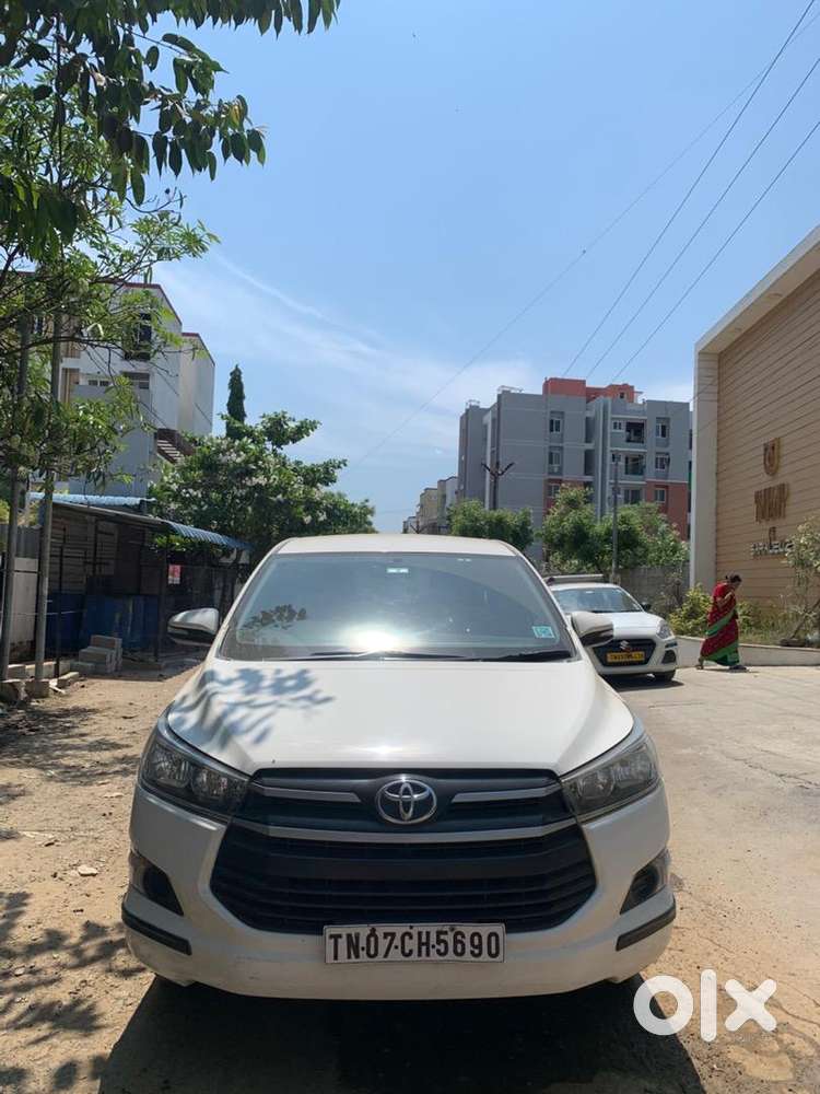 Toyota Innova Crysta 2016 Diesel Well Maintained