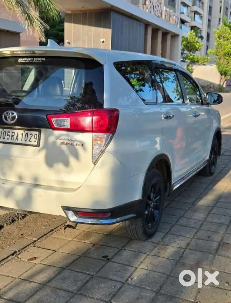 Toyota Innova Crysta 2018 Diesel 99500 Km Driven