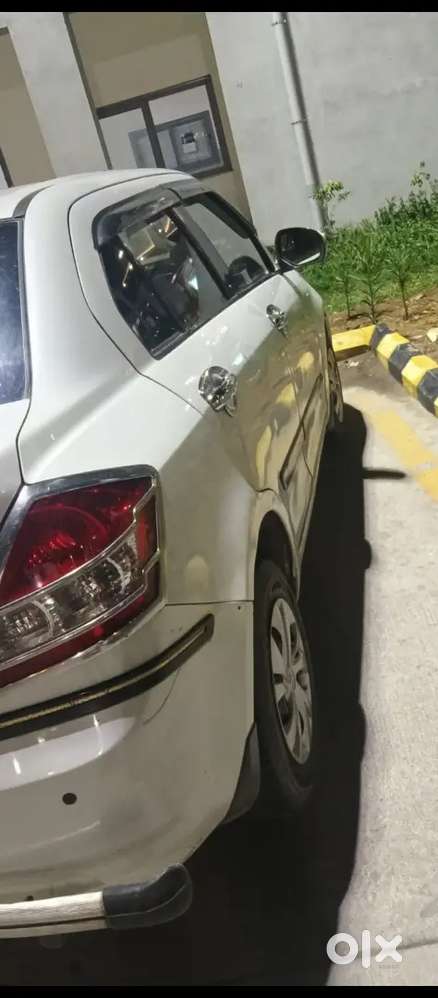 Maruti Suzuki Swift Dzire 2014 Petrol 95000 Km Driven