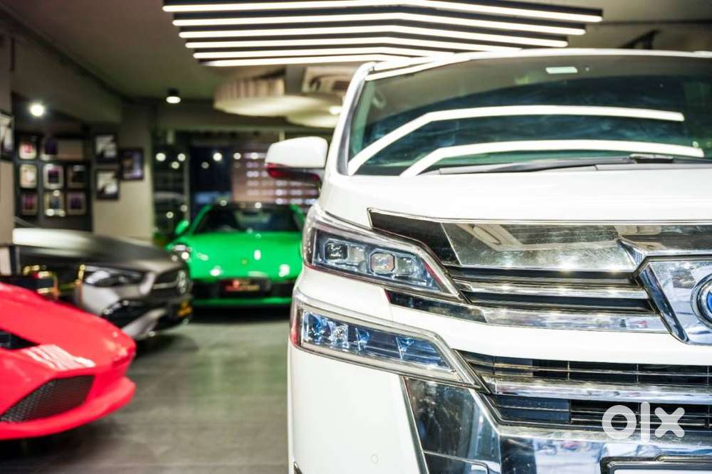 Toyota Vellfire 2.5 Hybrid, 2022, Petrol