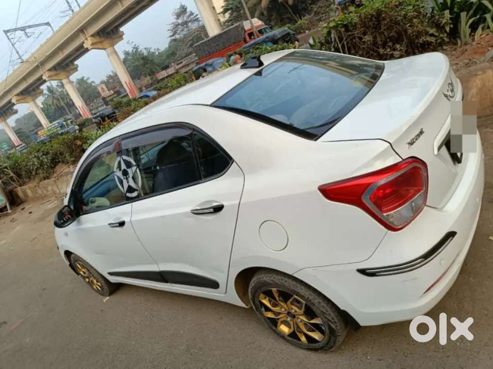 Excellent Condition 2017 Hyundai Xcent Diesel  24+ Kmpl Mileage