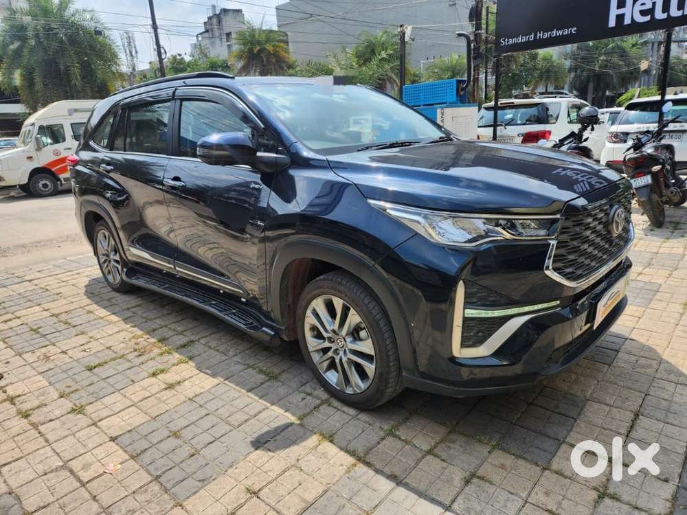 Toyota Innova Hycross 2.0 Zx Hybrid 7 Str, 2025, Diesel