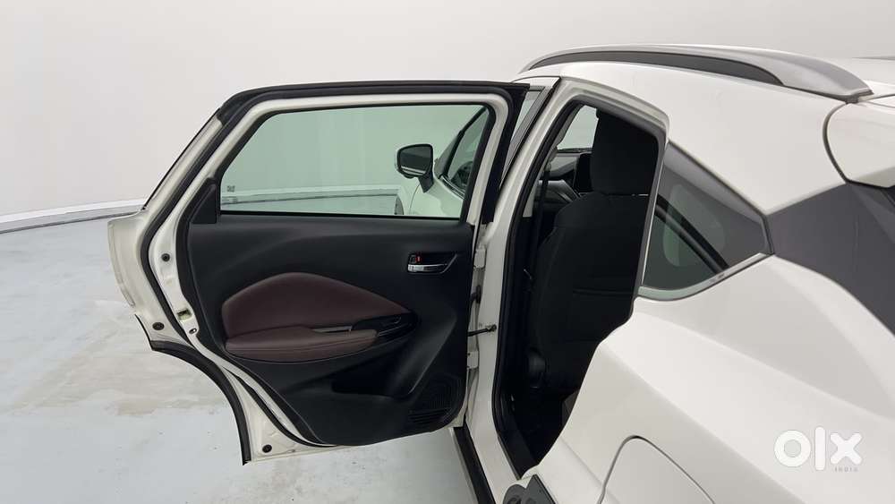 Maruti Suzuki Fronx Alpha 1.0l Turbo 6 At, 2023, Petrol