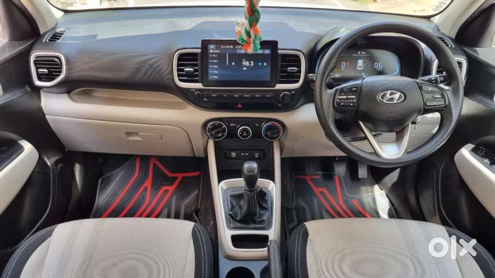 Hyundai Venue 1.2 S (o), 2025, Petrol