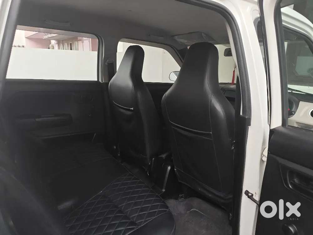 Original Paint Full Insurance Family Car Cng Green Company Fitted