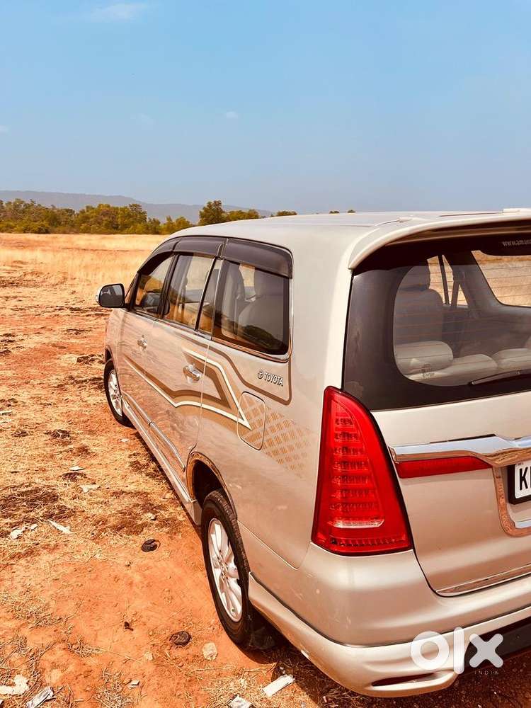 Toyota Innova 2015 Well Maintained