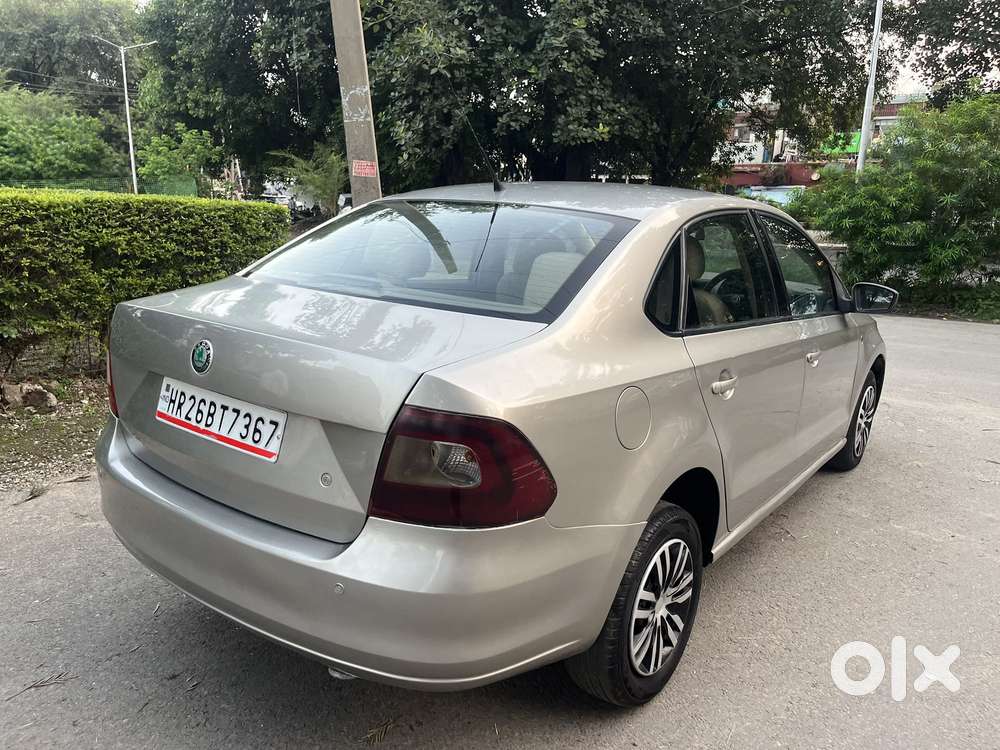 Skoda Rapid 1.6 Mpi At Elegance, 2012, Petrol