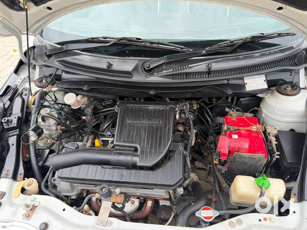 Maruti Suzuki Swift 2013 Cng & Hybrids Well Maintained