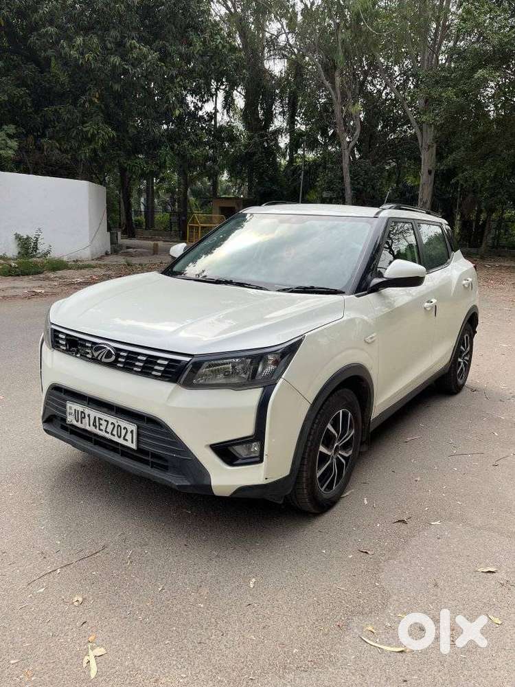 Mahindra Xuv300 1.2 W6 Amt Petrol, 2022, Petrol