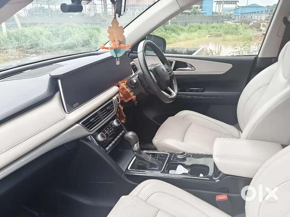 Mahindra Xuv700 2022 Petrol