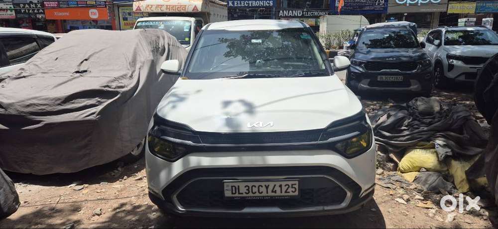 Kia Carens 2023 Petrol Mt