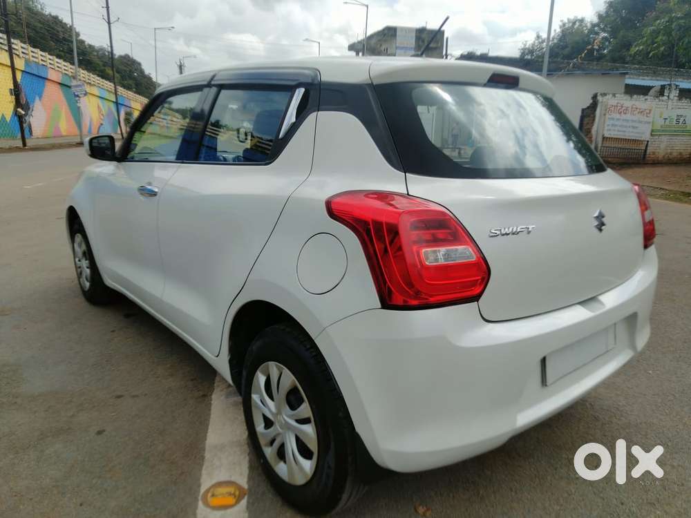 Maruti Suzuki Swift Vxi 1.2 Abs Bs-iv, 2018, Petrol