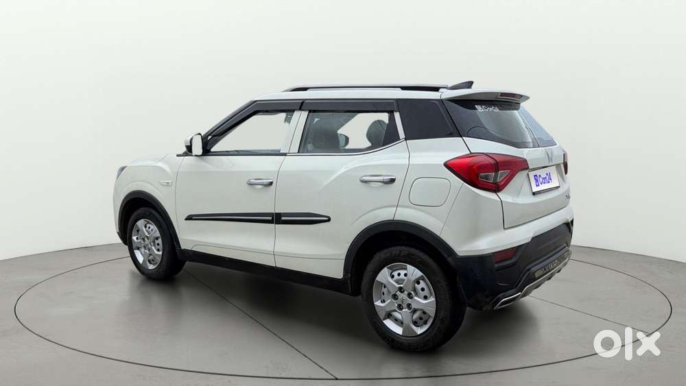 Mahindra Xuv300 W4, 2023, Cng & Hybrids