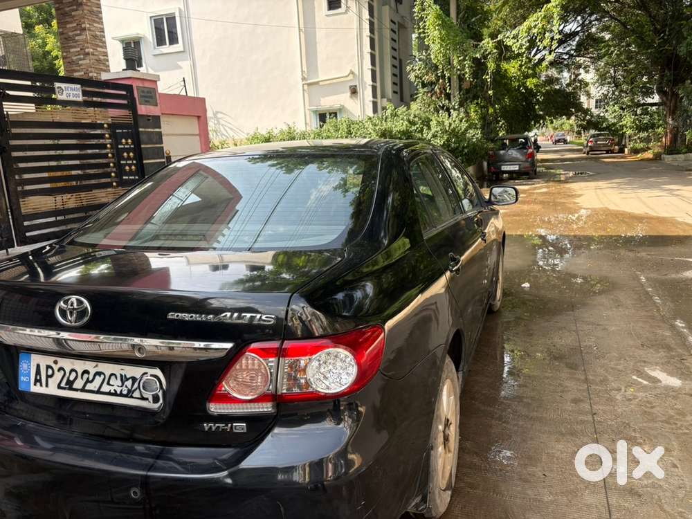 Toyota Corolla Altis 2011 Km Driven Car