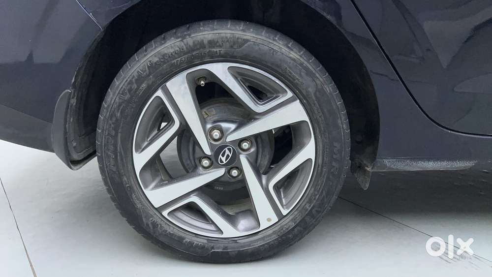 Hyundai Aura 1.2 Sx Cng, 2023, Cng & Hybrids